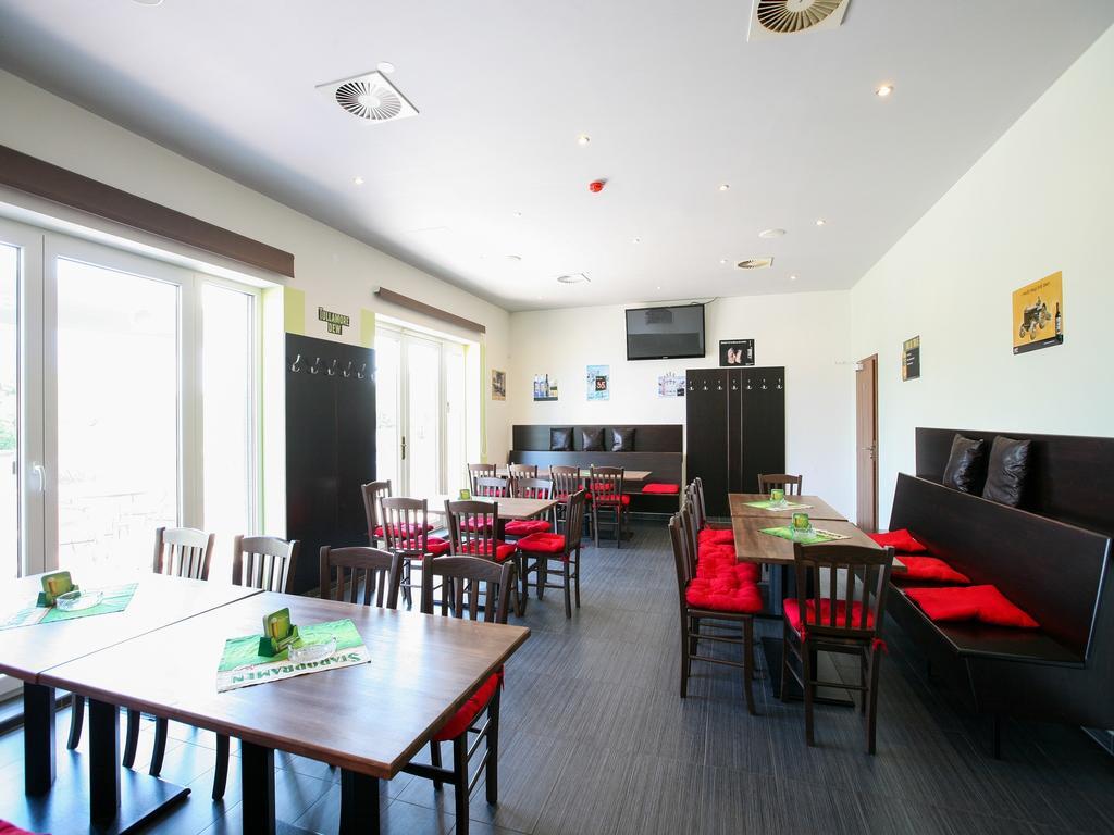 Nad Kralovnou Hotel & Restaurant Prag Oda fotoğraf