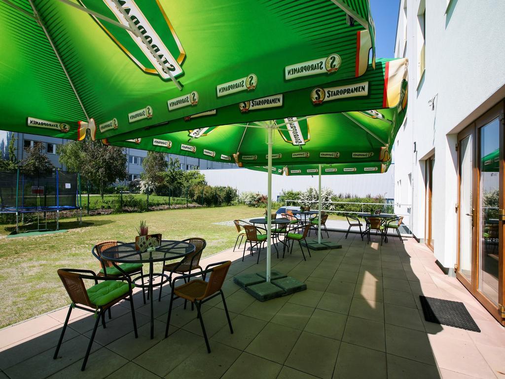 Nad Kralovnou Hotel & Restaurant Prag Oda fotoğraf