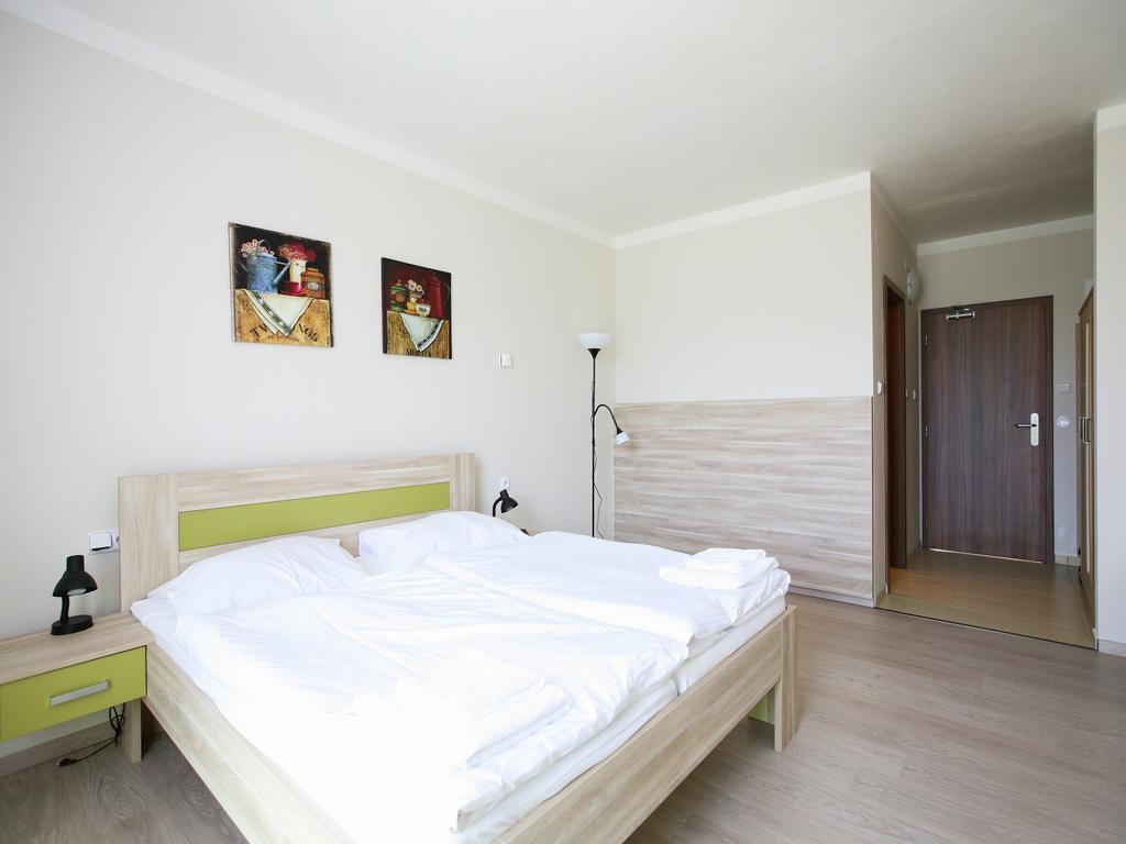 Nad Kralovnou Hotel & Restaurant Prag Dış mekan fotoğraf